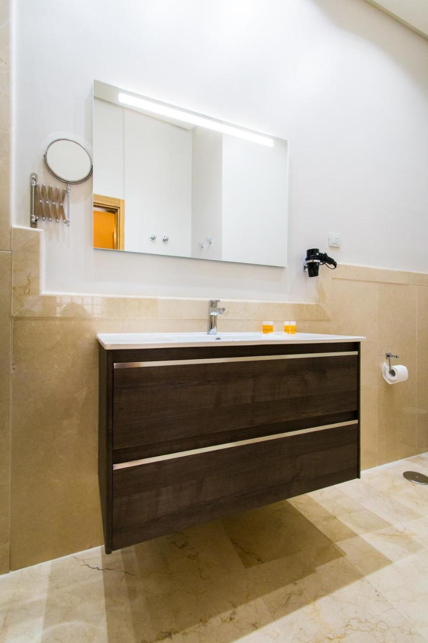 Apartamento Holidays2Malaga Junto Catedral Exterior foto
